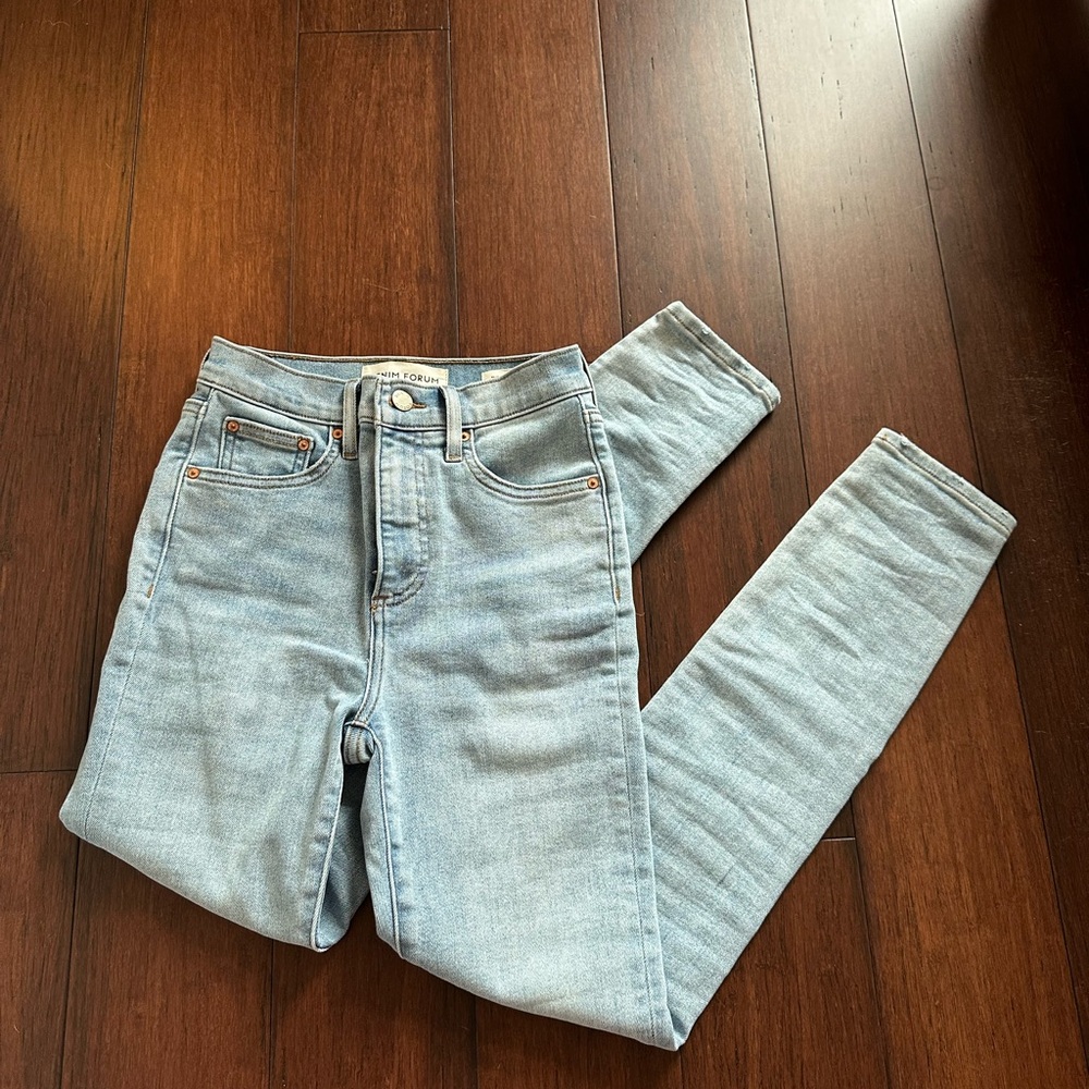 Aritzia Denim Forum Lola High Rise Skinny Jeans